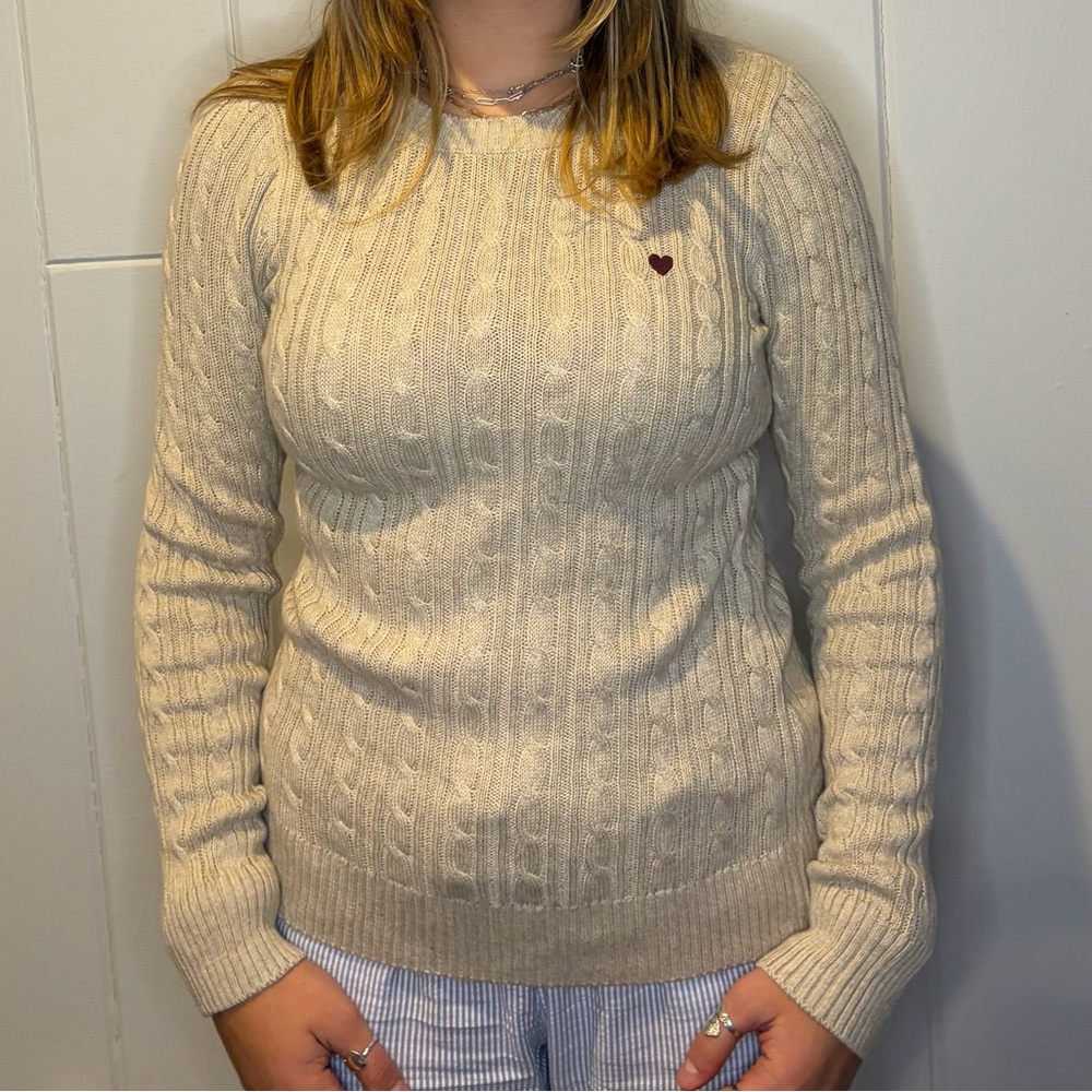 NWT! Women's Cream Cable Knit Sweater